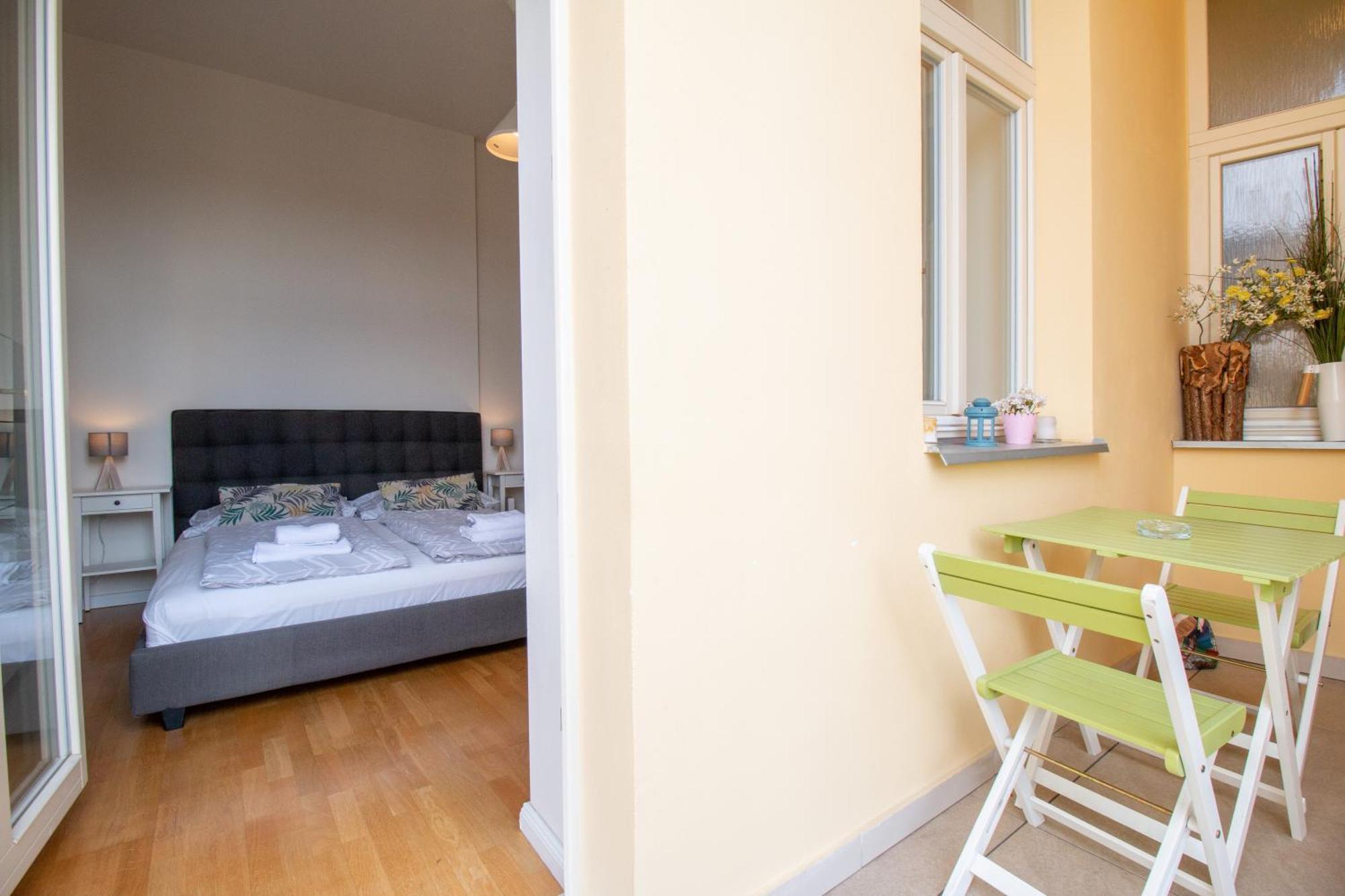Stay Inn Apartments Stepanska Apartament