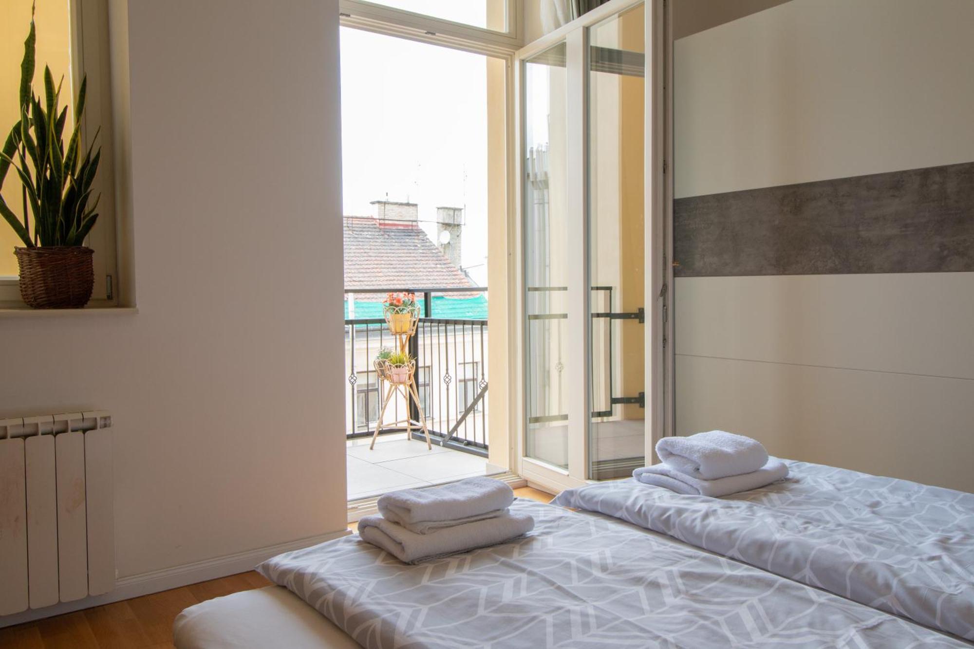 Stay Inn Apartments Stepanska *